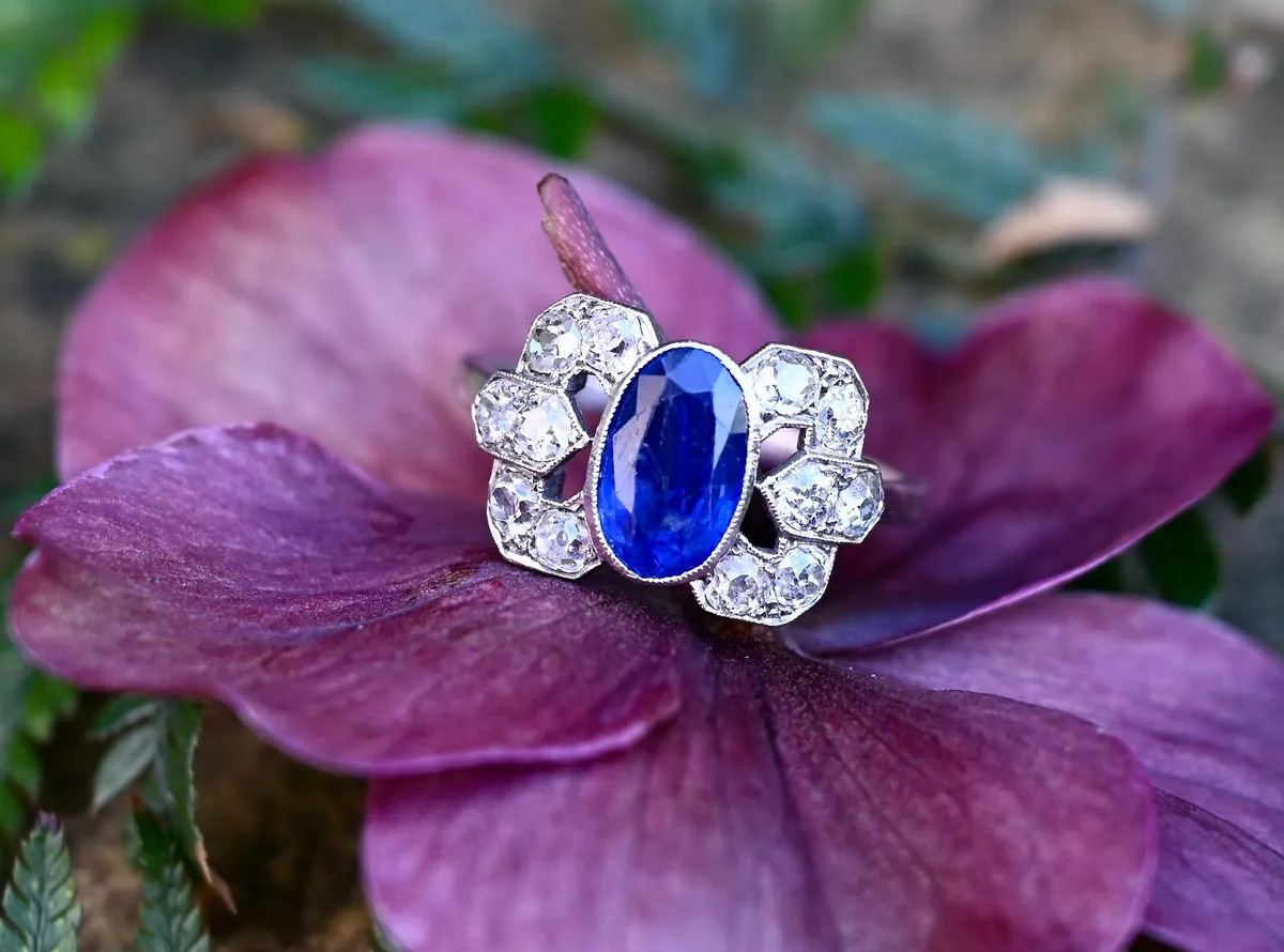 Antique Art Deco Sapphire & Diamond Ring  Platinum - Image 4