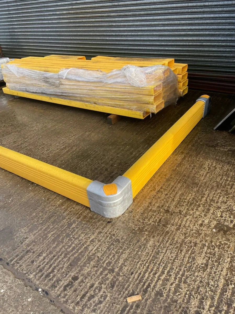 Safety Barrier 2.5m long for sale - Image 3