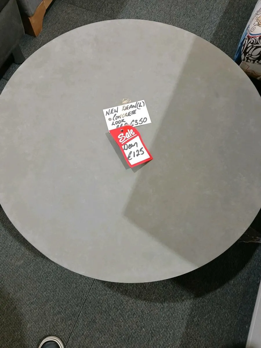 NEW IN BOX Concrete look Clay table "Dean" - Image 3