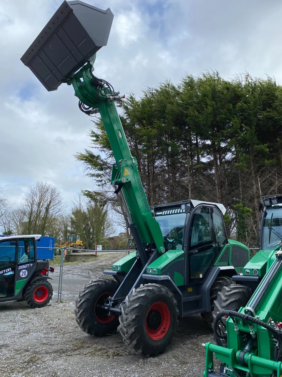 Kramer 580T Loaders required as trade in. - Image 4