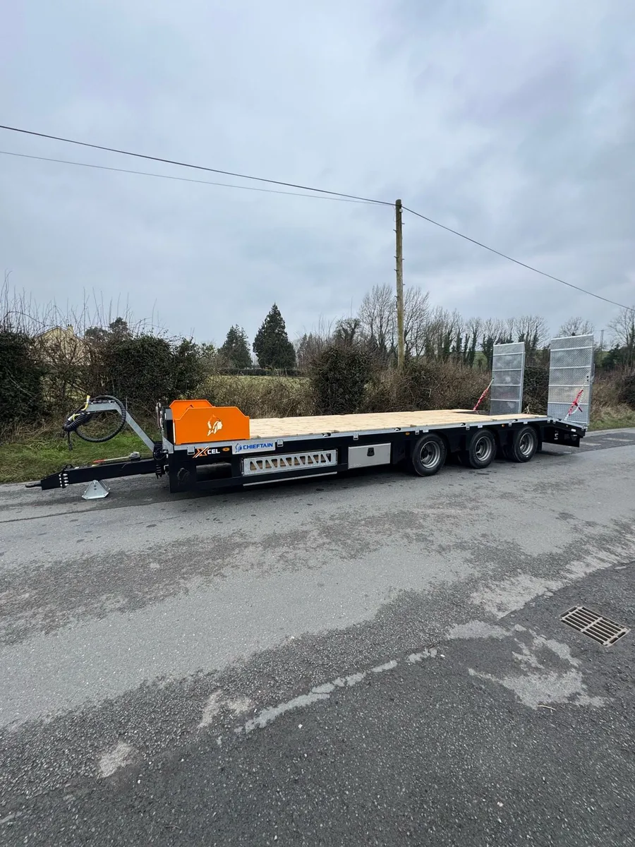 Low loader - Image 3