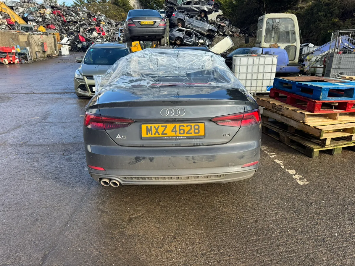 Breaking 2018 Audi a4 convertible 2.0 tdi - Image 3