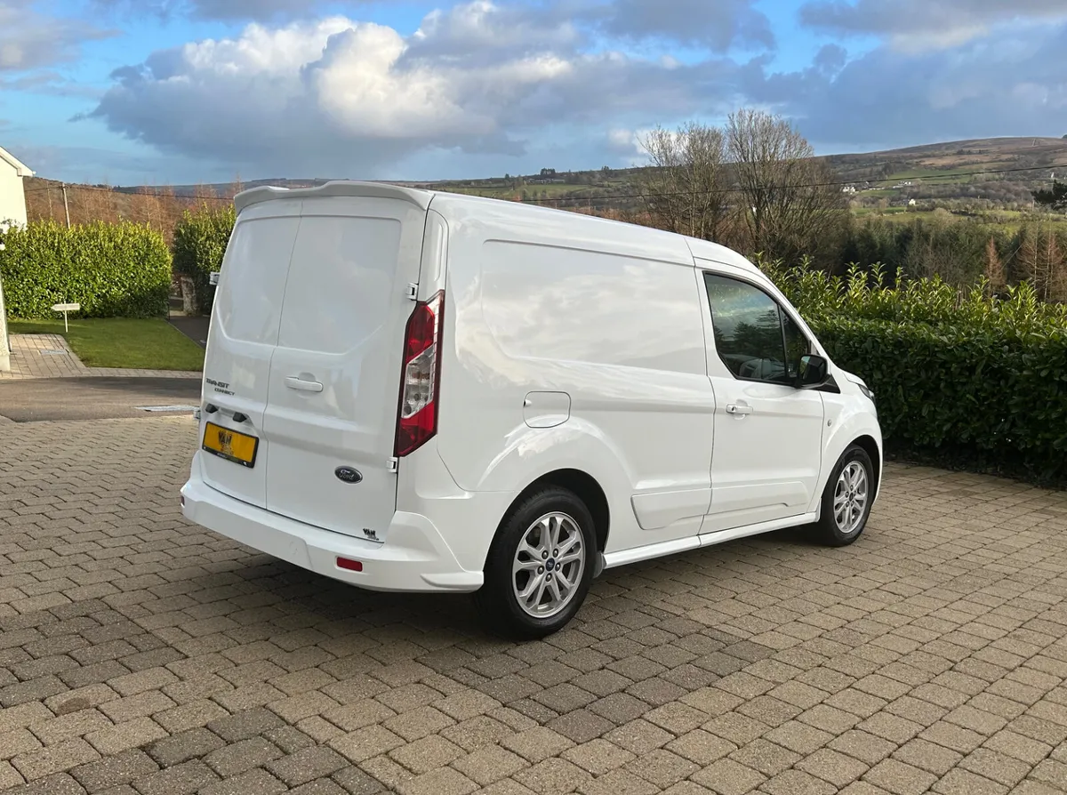 2021 (212reg) Ford Transit Connect 1.5tdci 3 Seate - Image 4