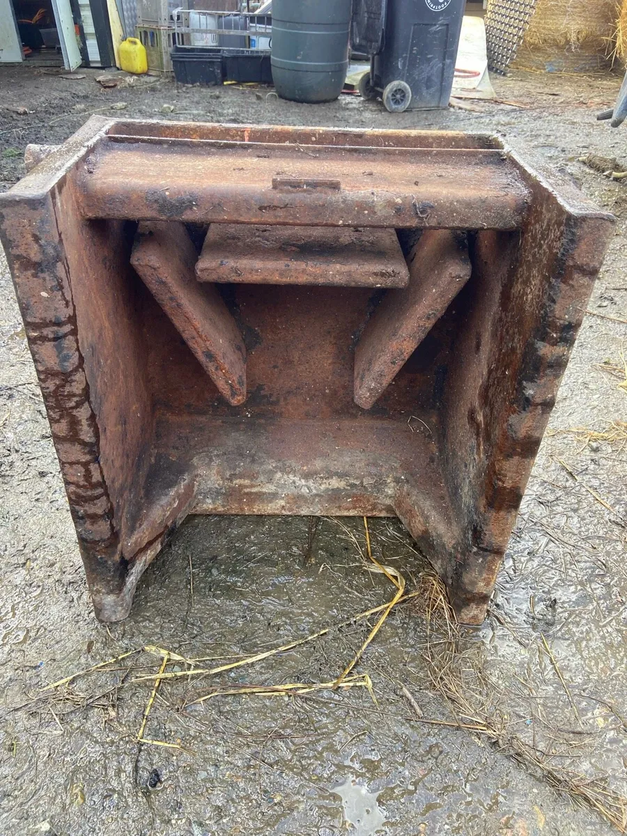 Back boiler and fire front - Image 1