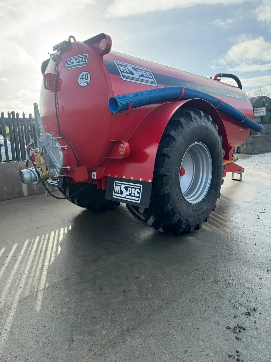 *** NEW HI-SPEC 2300 GALLON *** - Image 3