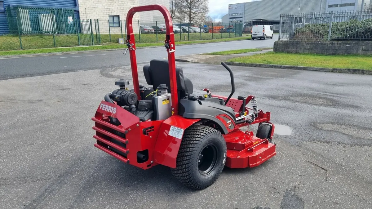 Ferris ISX3300 72" Zero Turn Mower - Image 4