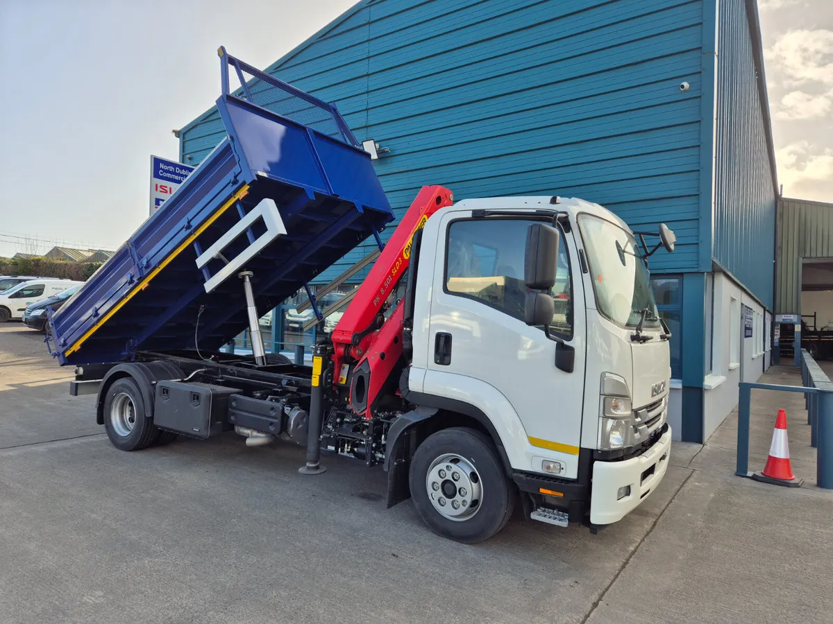 NEW ISUZU FFR 11TON TIPPER AND CRANE - Image 1
