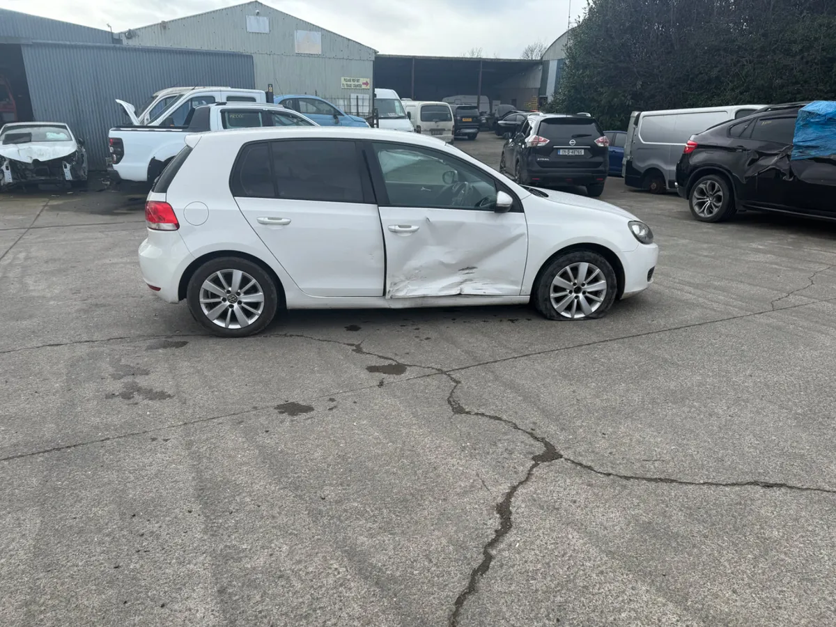 2011 VW Golf 1.6 TDI - Image 4