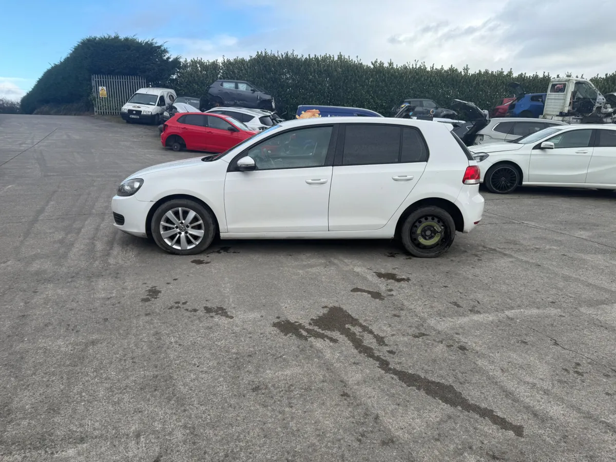 2011 VW Golf 1.6 TDI - Image 3
