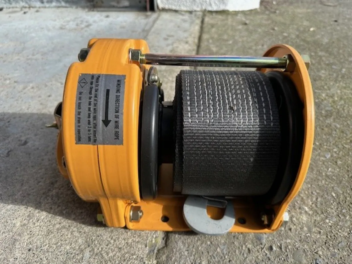 C0100 New 4'' Strap Winch (Special Clearance Price - Image 1
