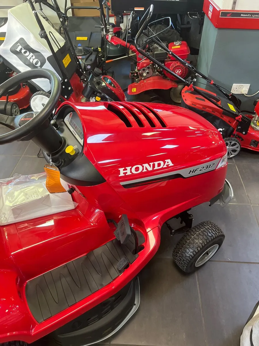 Lawnmowers - Image 4