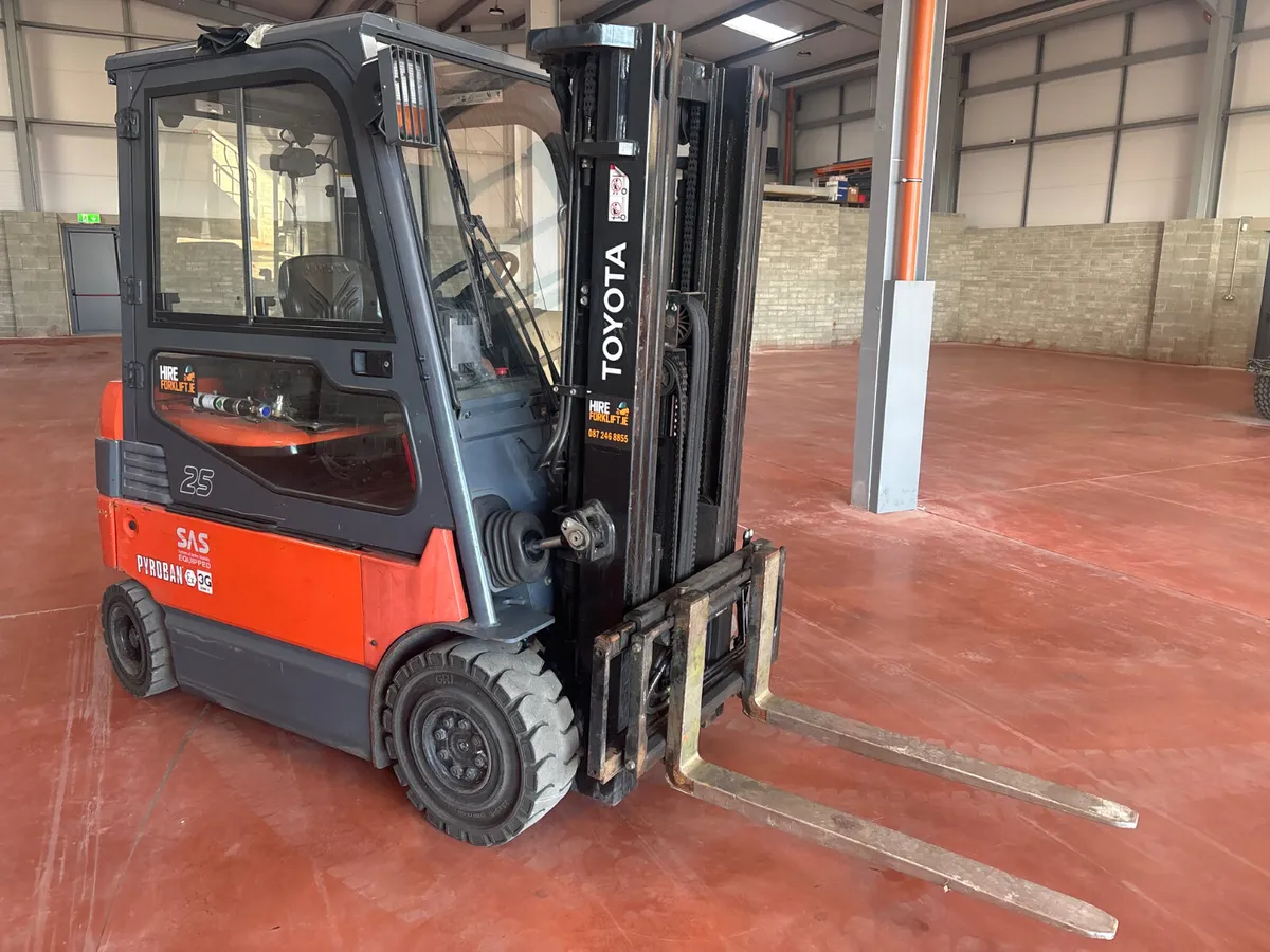 Toyota Pyroban Forklift - Image 2