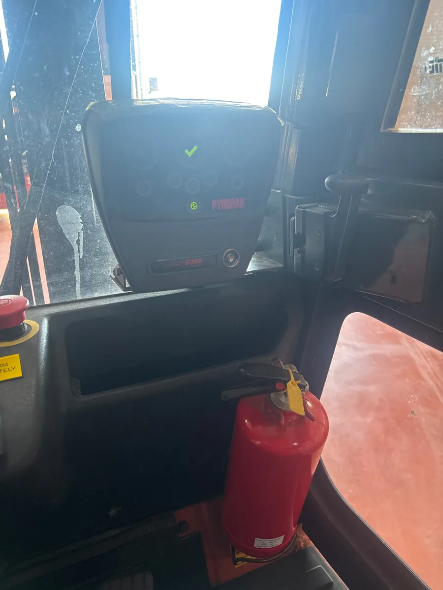 Toyota Pyroban Forklift - Image 4