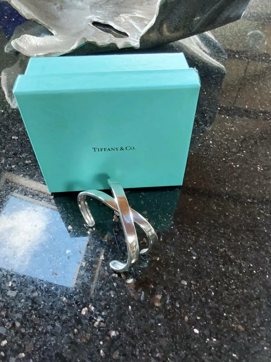 Beautiful Tiffany cuff bracelet - Image 2