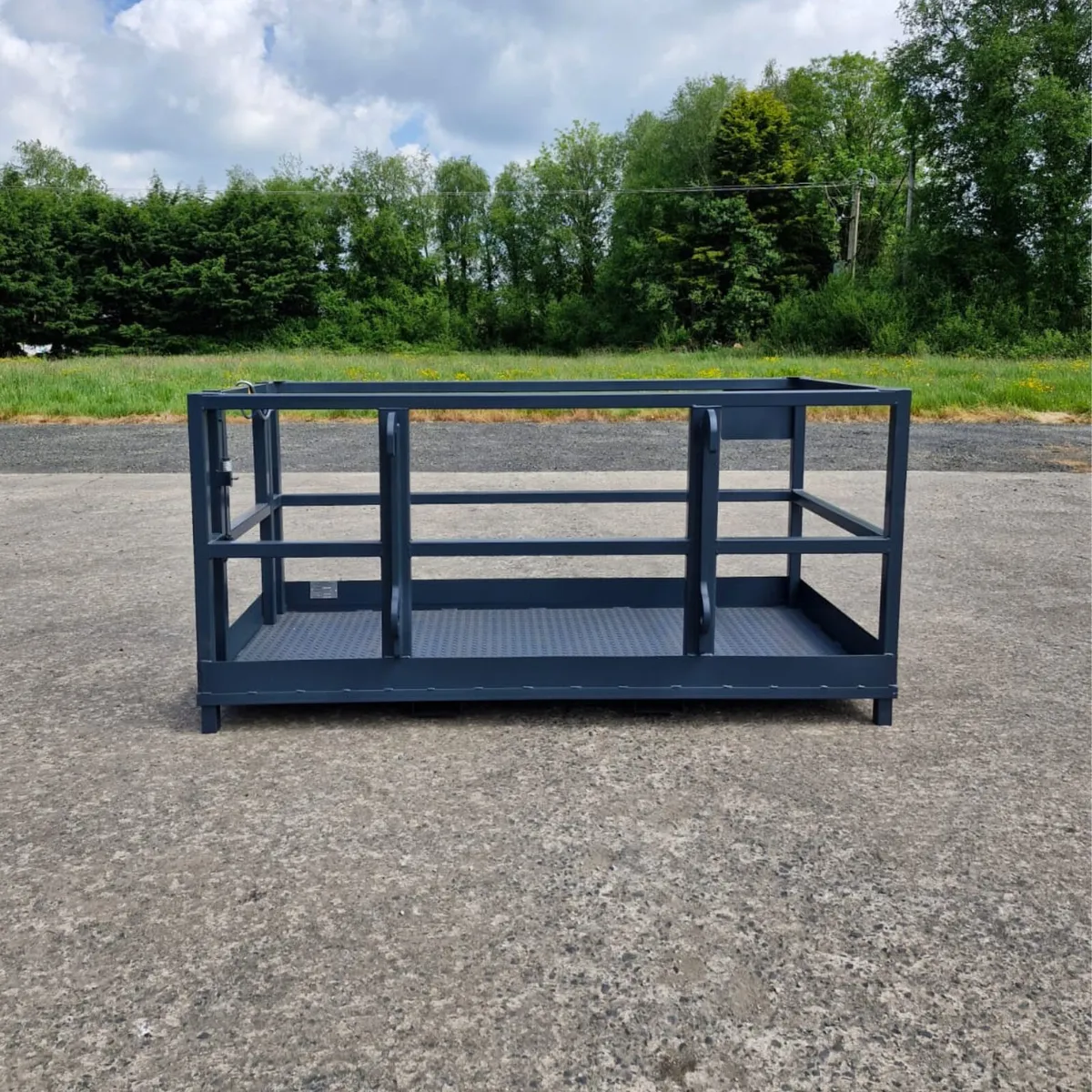 Man Basket Safety Platform Cage - Image 3