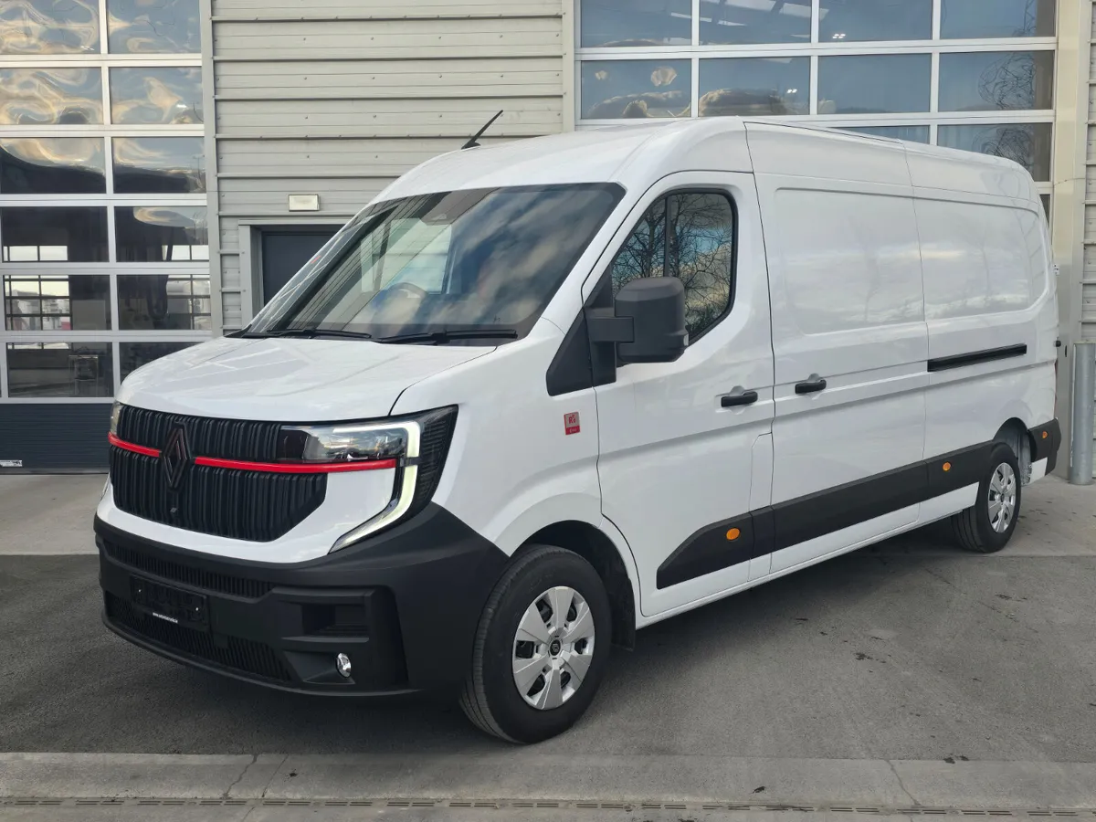Renault Master E Tech Red Edition L3H2 - Image 2