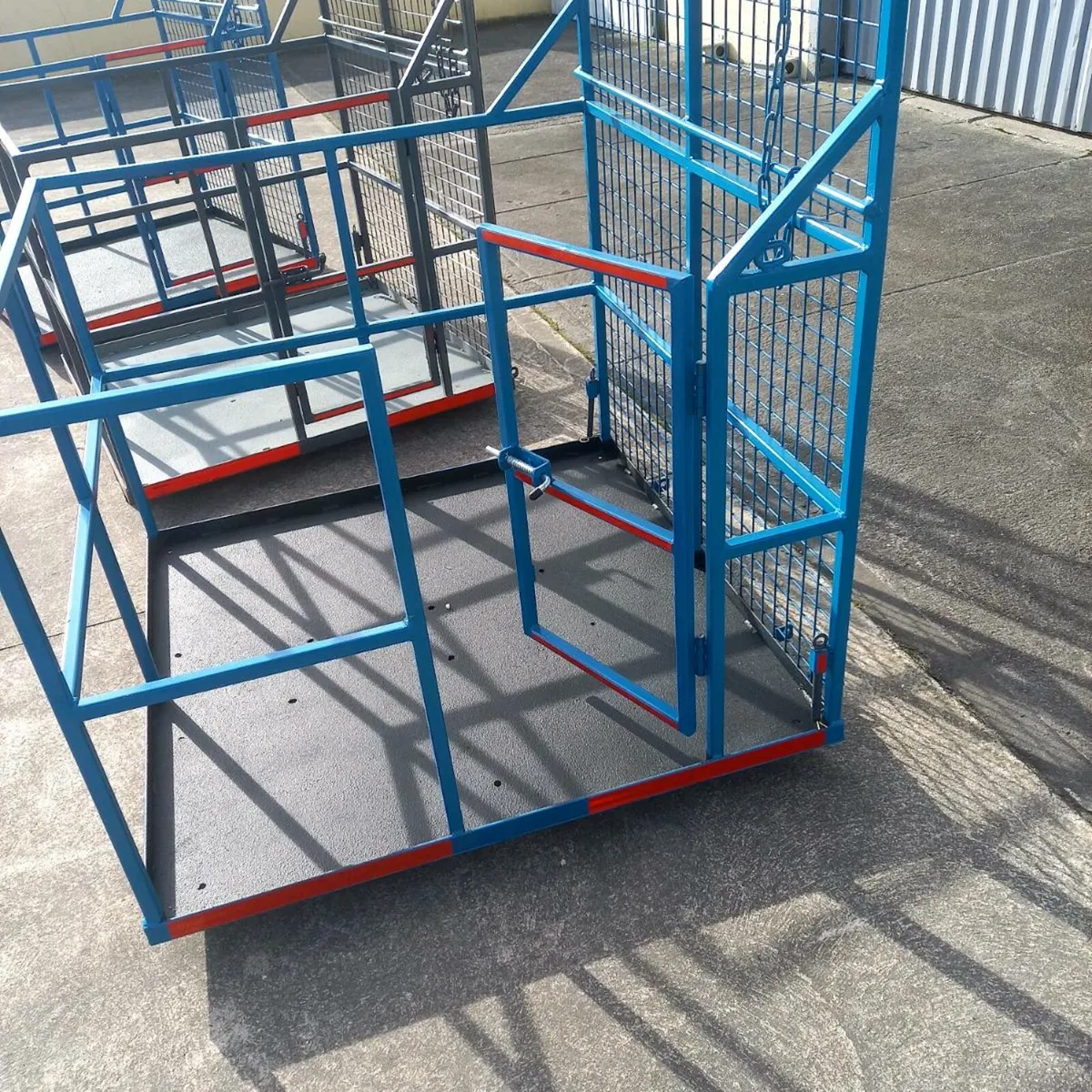 Safety cage - Image 4