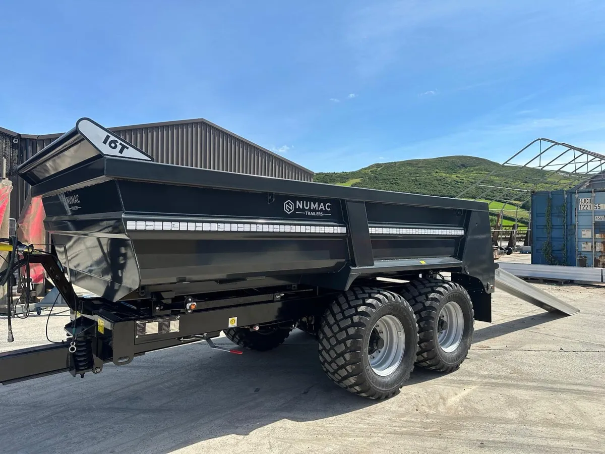 16 Ton Dump Trailer with Magic Door - Image 4
