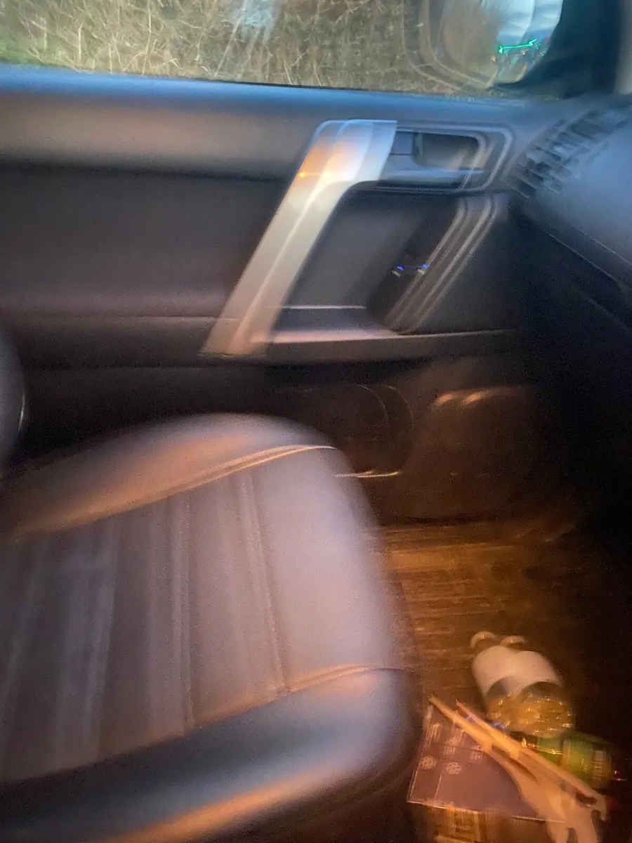 Toyota land cruiser SWB backseat with Covers - Image 4