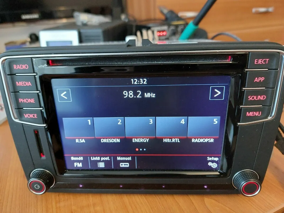 Vw Screen repair Amarok Sharan Caddy Yeti - Image 1