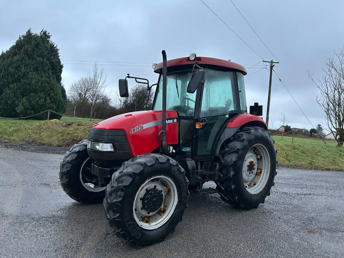 2004 Case JX85 - Image 1