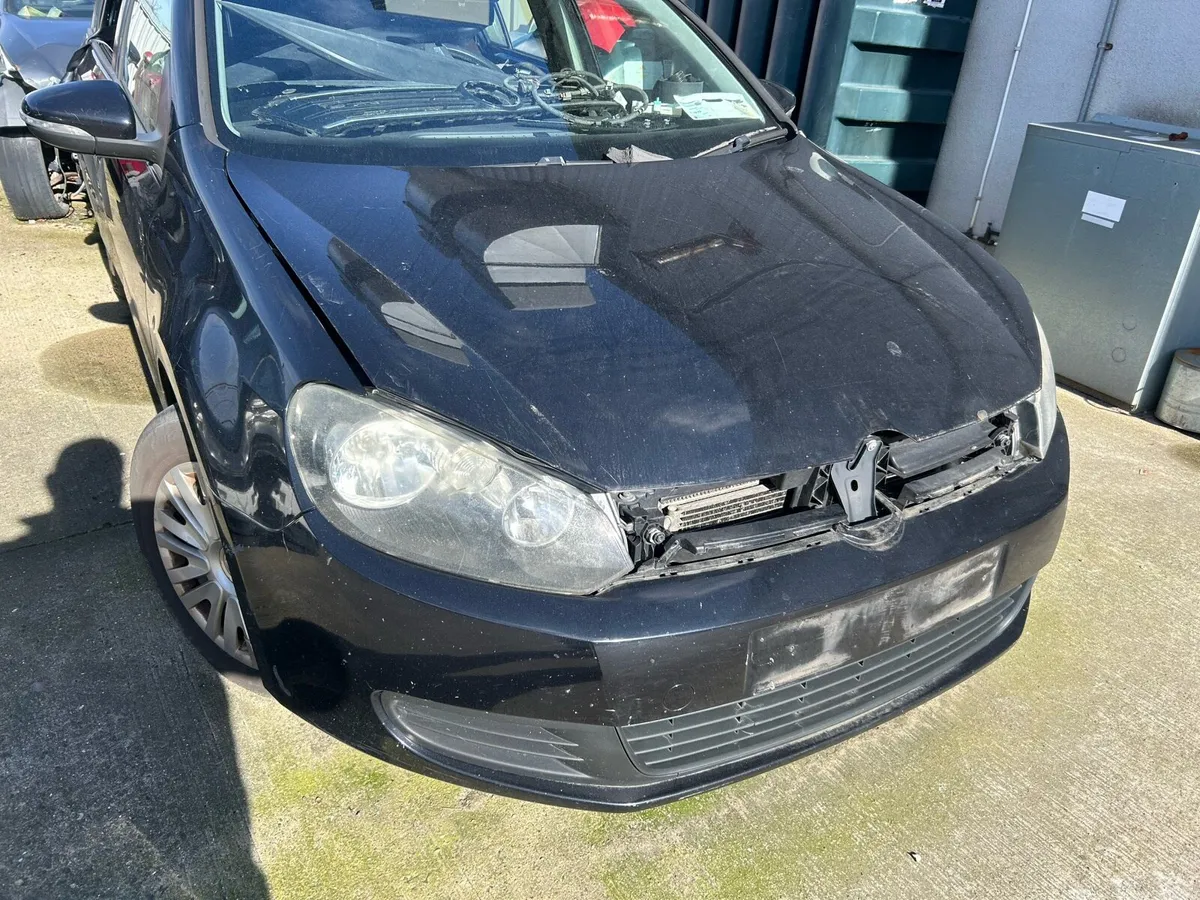 2010 golf 1,6 diesel. 2014 Corsa breaking - Image 1