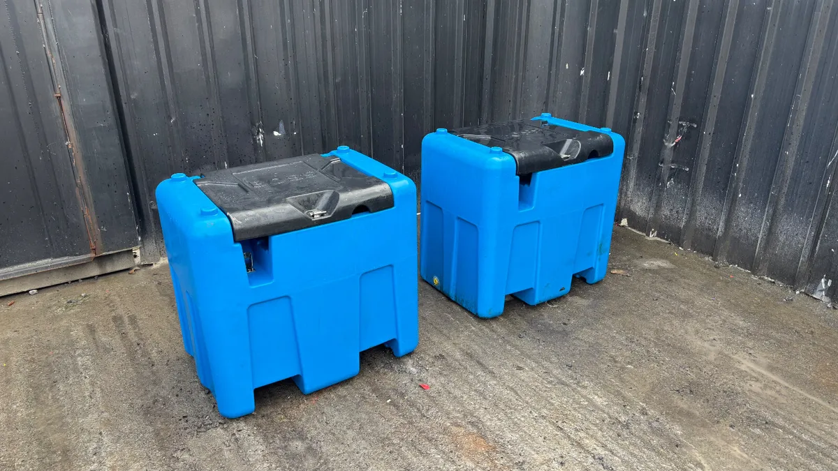 NEW Boss 210L Plastic Adblue Bowser - Image 1