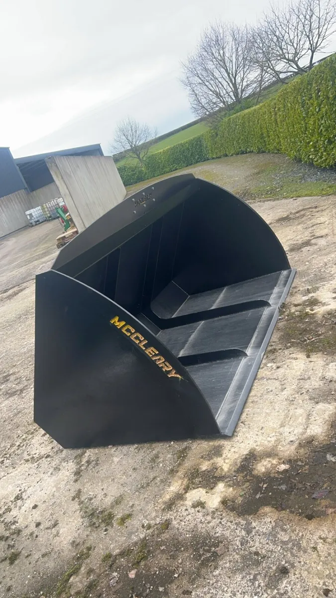 Grain bucket.  High capacity - Image 1