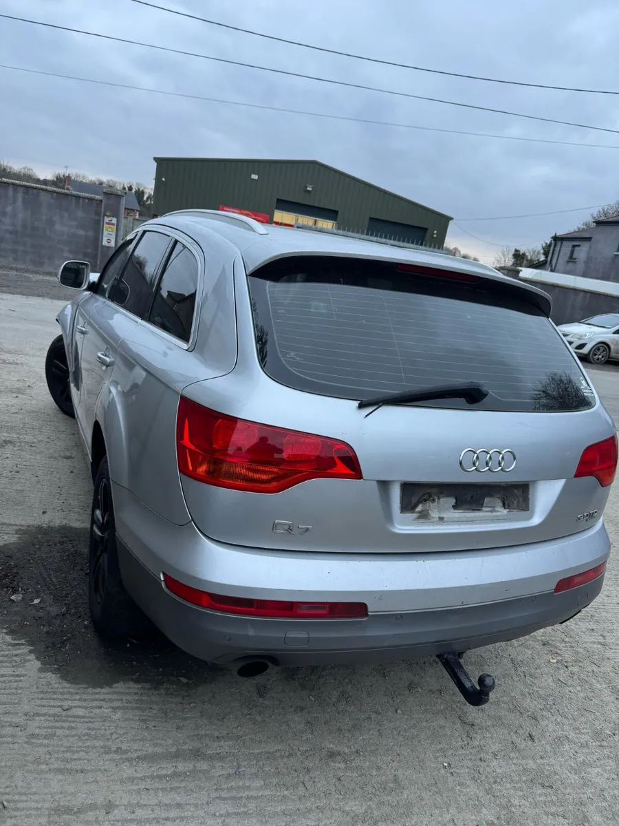 For Parts 2007 Audi Q7 3l diesel Quattro - Image 4