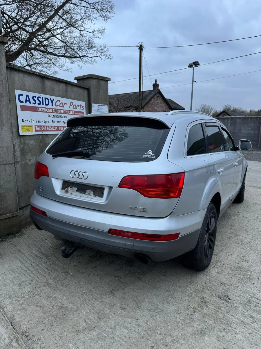 For Parts 2007 Audi Q7 3l diesel Quattro - Image 3