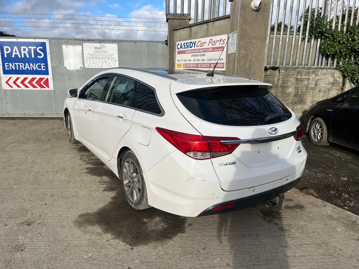 For Parts 2014 Hyundai i40 1.7 diesel auto - Image 3