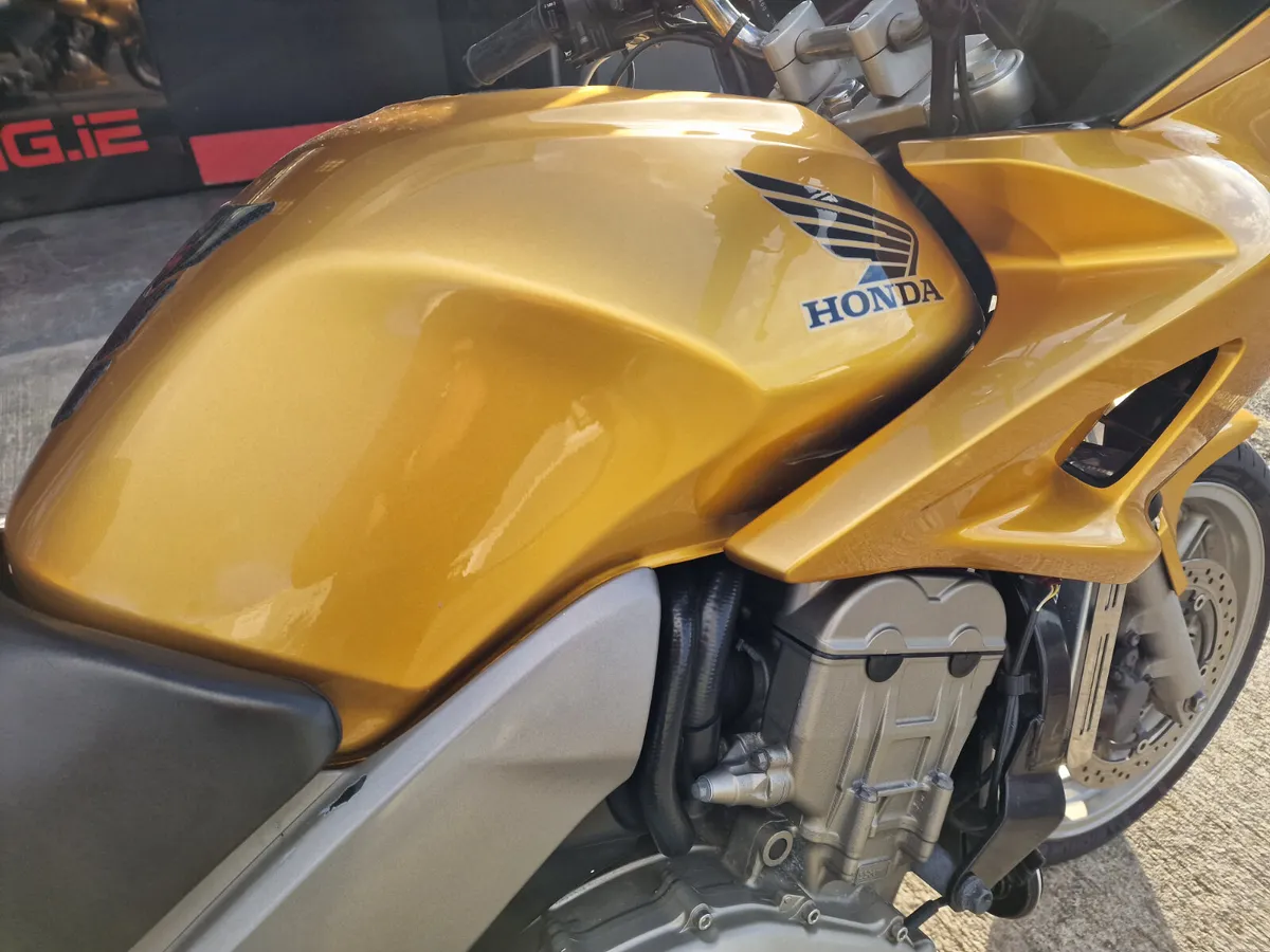 2009 Honda CBF 1000 - Image 2