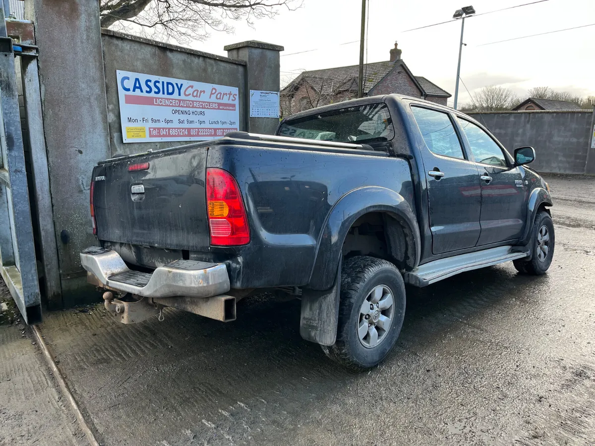 For Parts Toyota Hilux 3l diesel - Image 3
