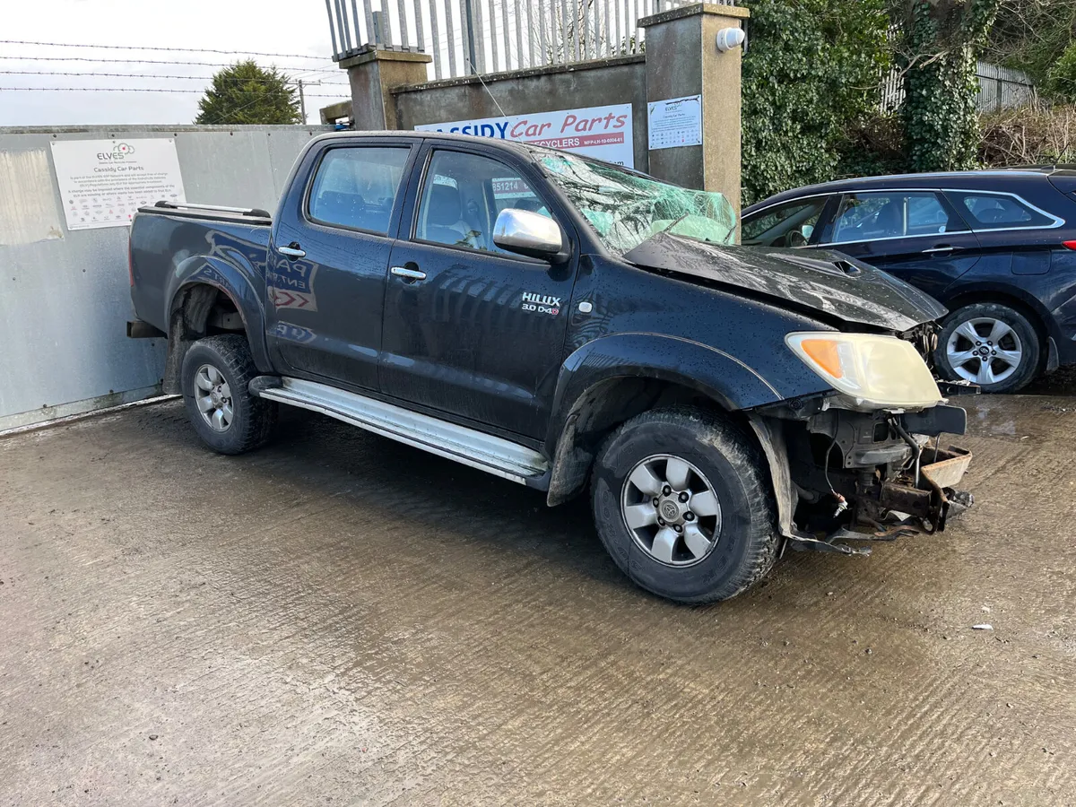 For Parts Toyota Hilux 3l diesel - Image 1