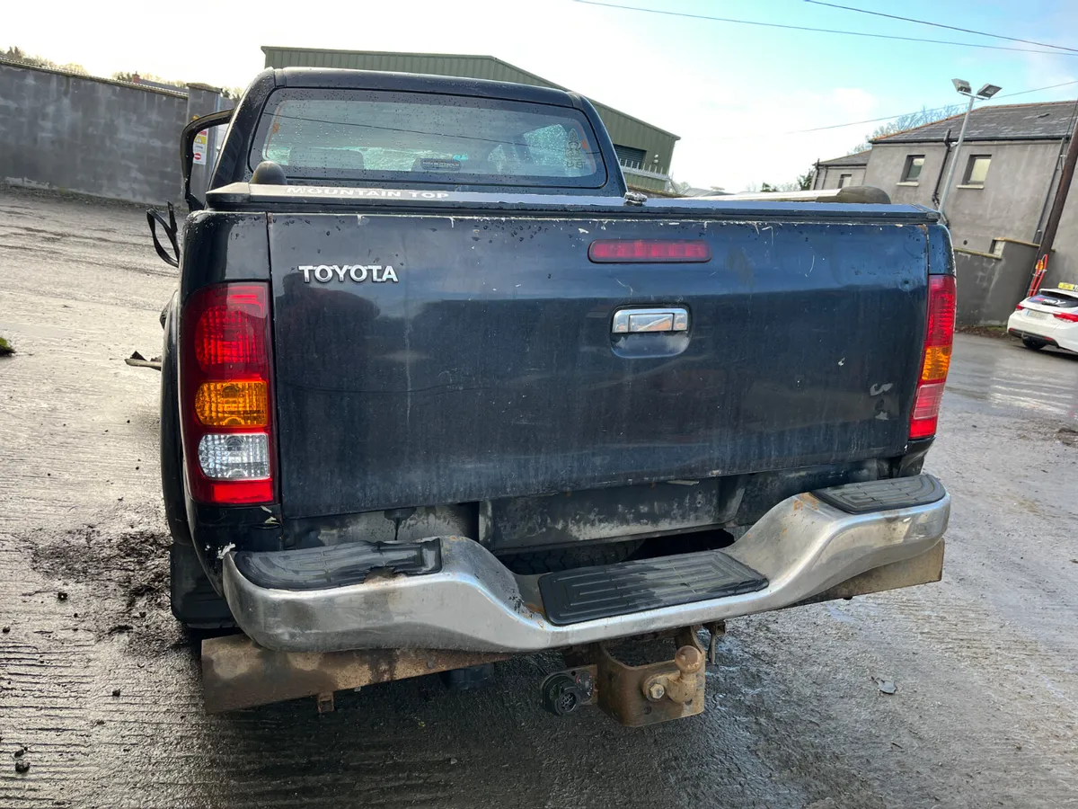For Parts Toyota Hilux 3l diesel - Image 2
