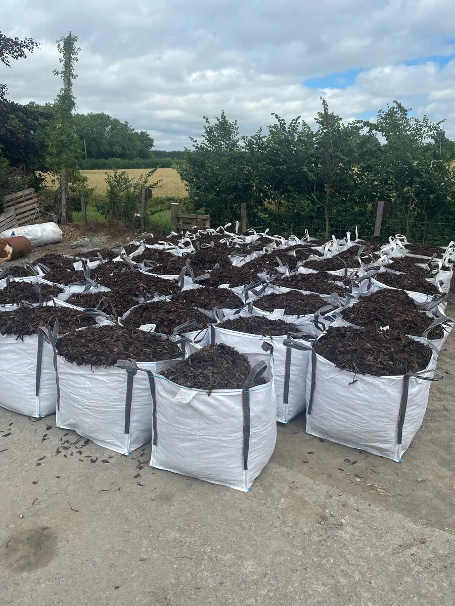 topsoil bark mulch peat moss - Image 1