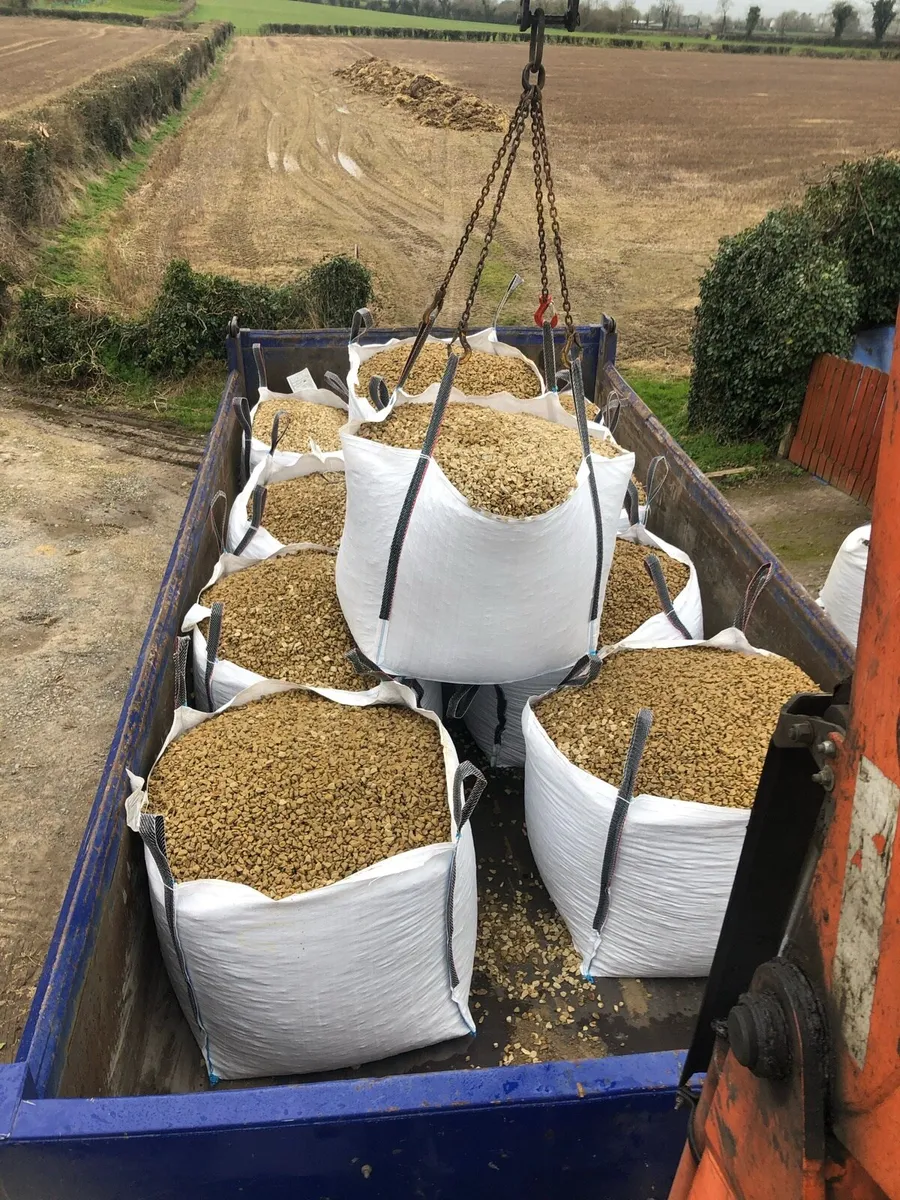 topsoil bark mulch peat moss - Image 2