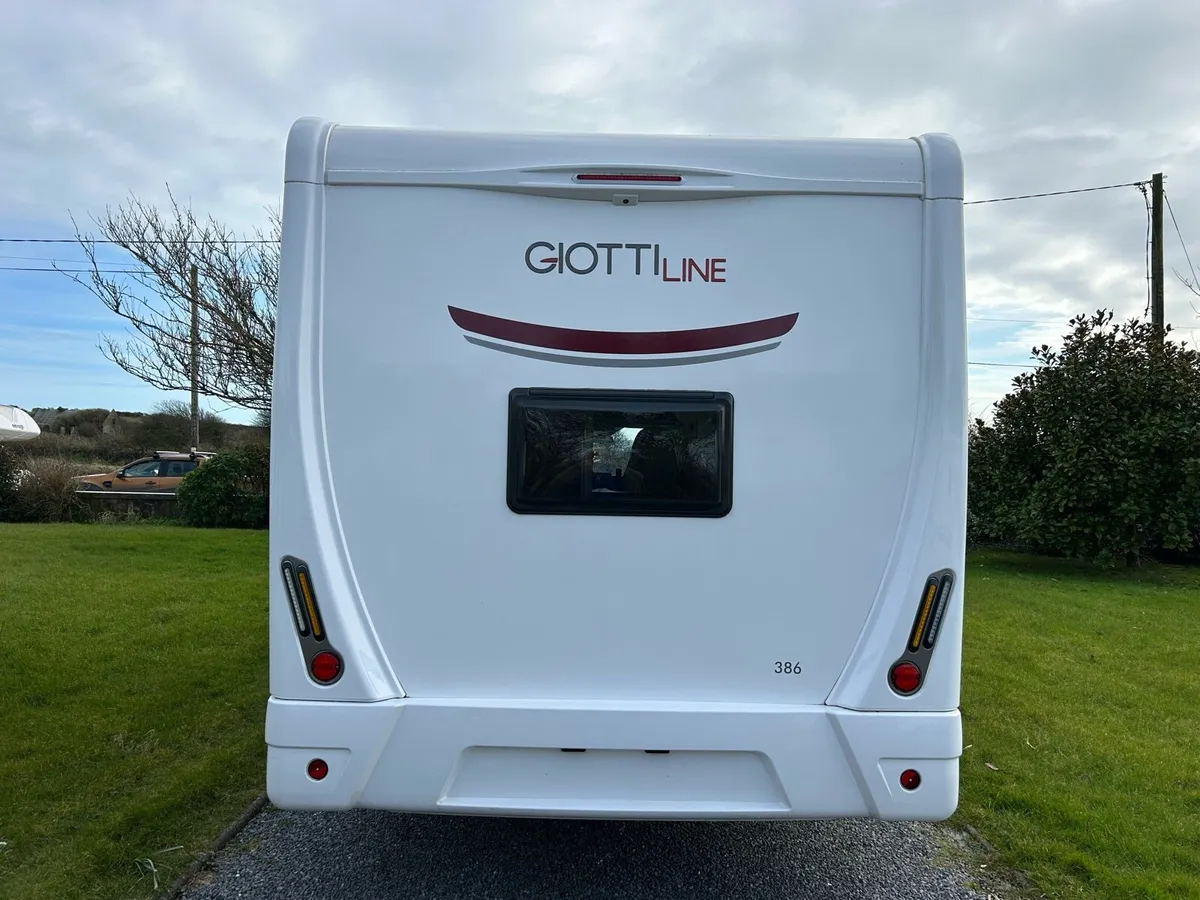 6 berth, Auto Giottiline Siena 386 - Image 4