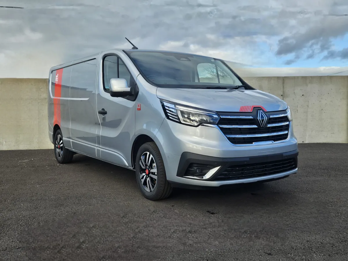 Renault Trafic Exclusive Sliver 150/170 HP - Image 3