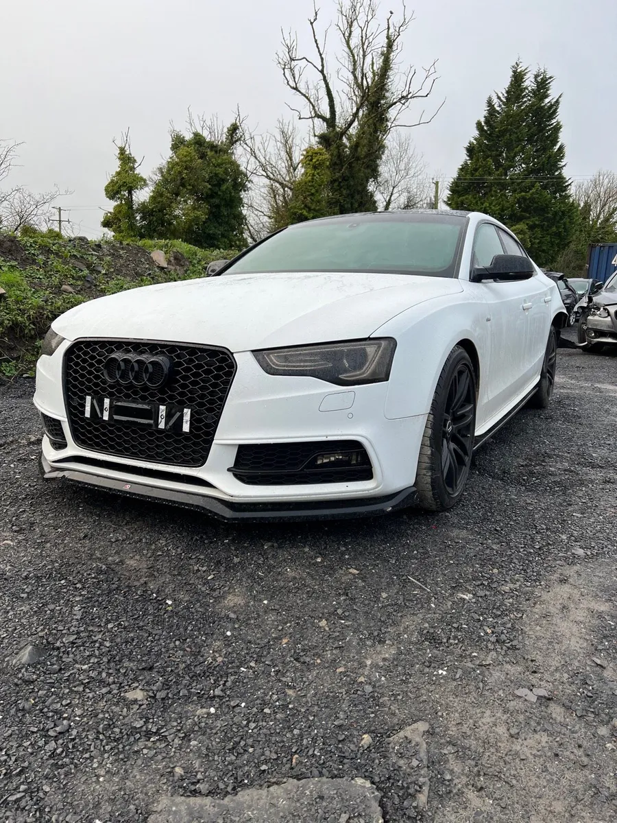 Breaking audi a5 2013 s line cjcb 2.0tdi - Image 2