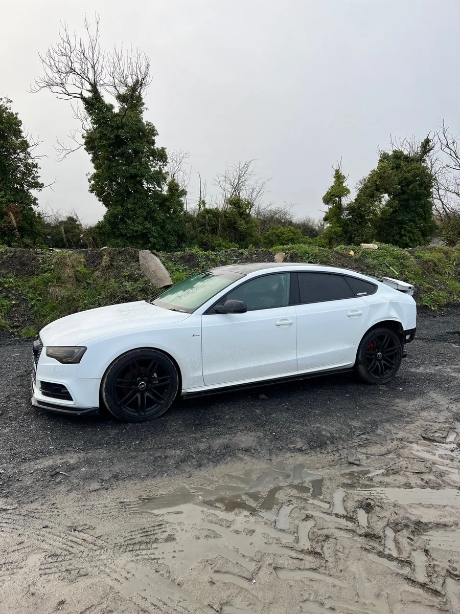 Breaking audi a5 2013 s line cjcb 2.0tdi - Image 3