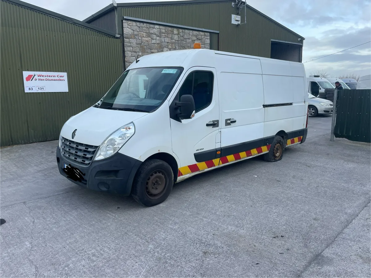 2012 Renault master 2.3 rwd for dismantling