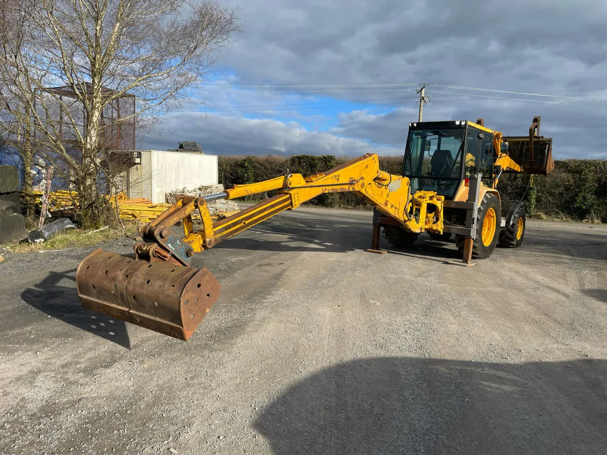 Terex 860 Digger Loader - Image 3