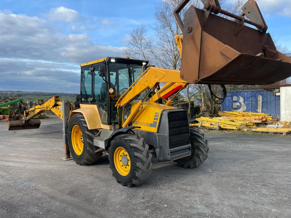 Terex 860 Digger Loader - Image 2