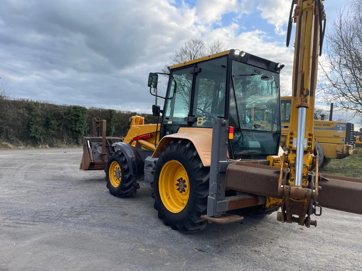 Terex 860 Digger Loader - Image 4