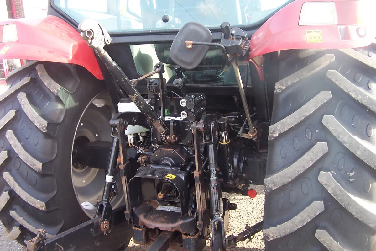 2008 Case 105 - Image 4