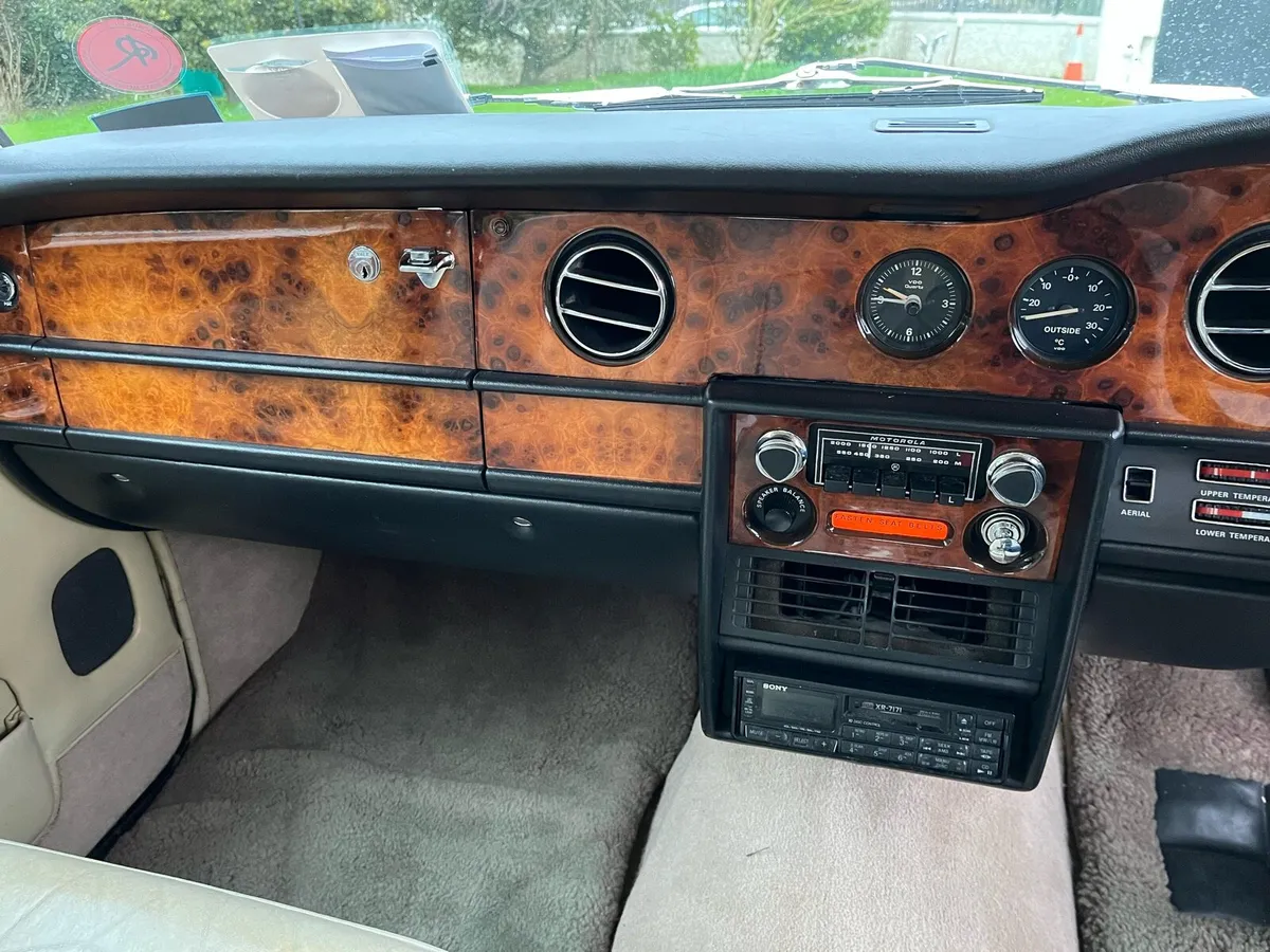 Rolls Royce Silver Shadow II - Image 4