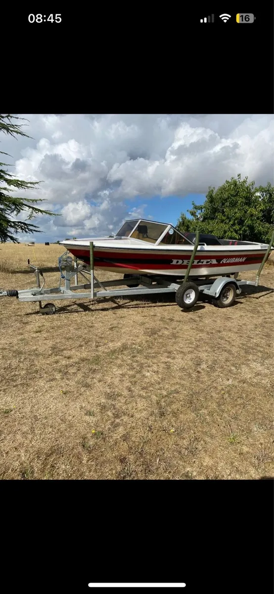 Ski Boat - Image 2