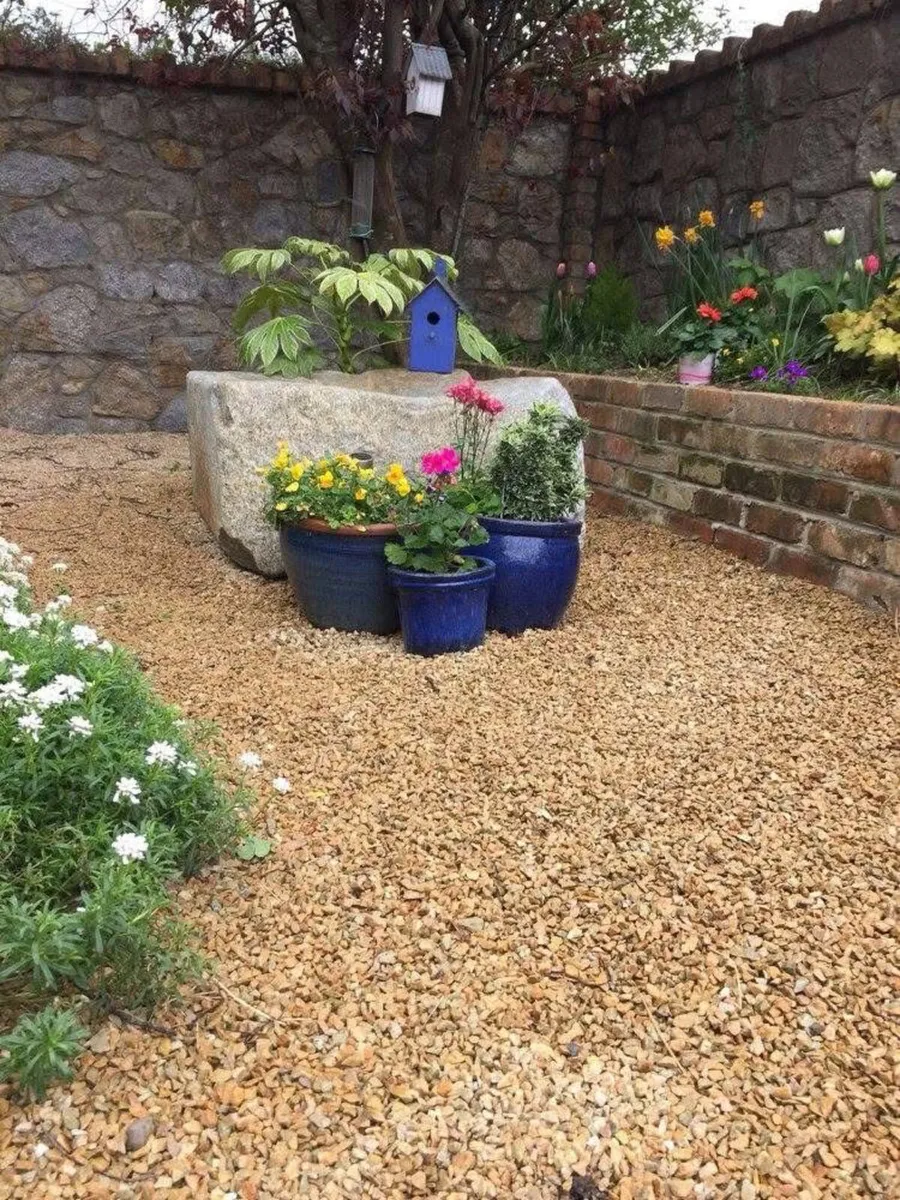 Luna Gold Decorative Stone! - Image 3