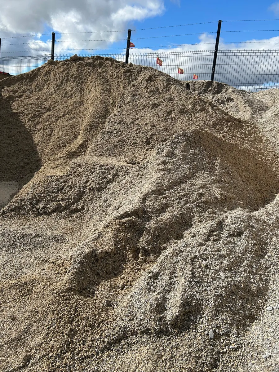 Limestone Fines, - Paving,  Paths & Foundations - Image 2